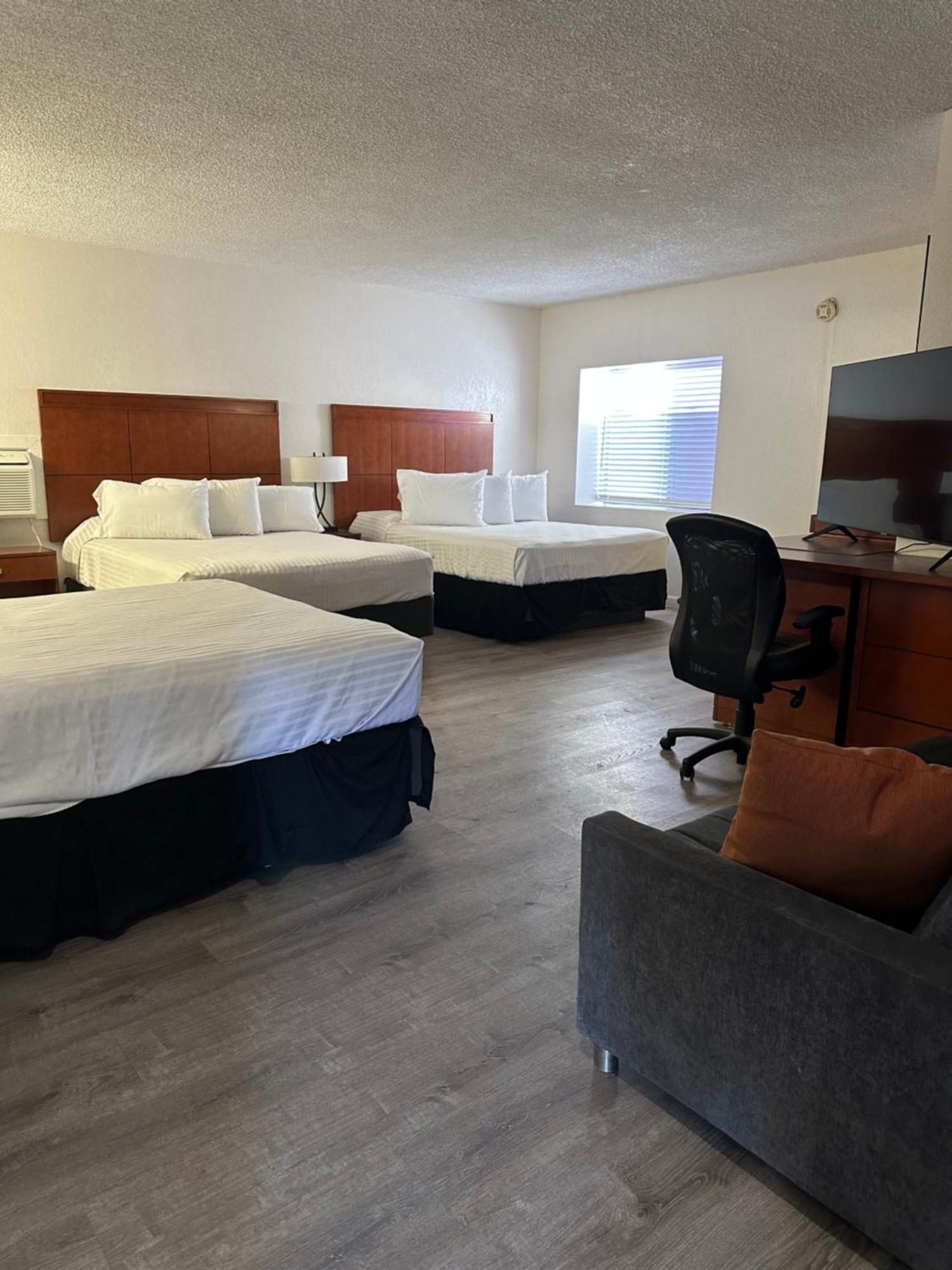 Travelodge By Wyndham Parker Exteriér fotografie